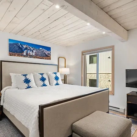 Lift One Condominiums - One, Two Three Bedroom Units Adjacent To Downtown Aspen Chambre photo