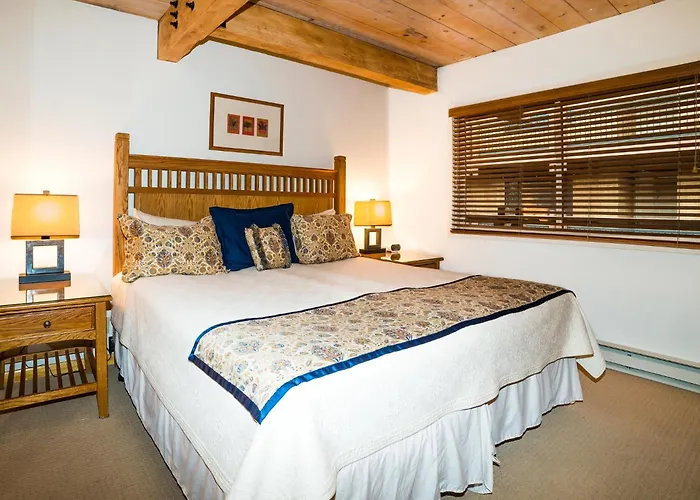 Lift One Condominiums - One, Two, Three Bedroom Units Adjacent To Downtown Aspen