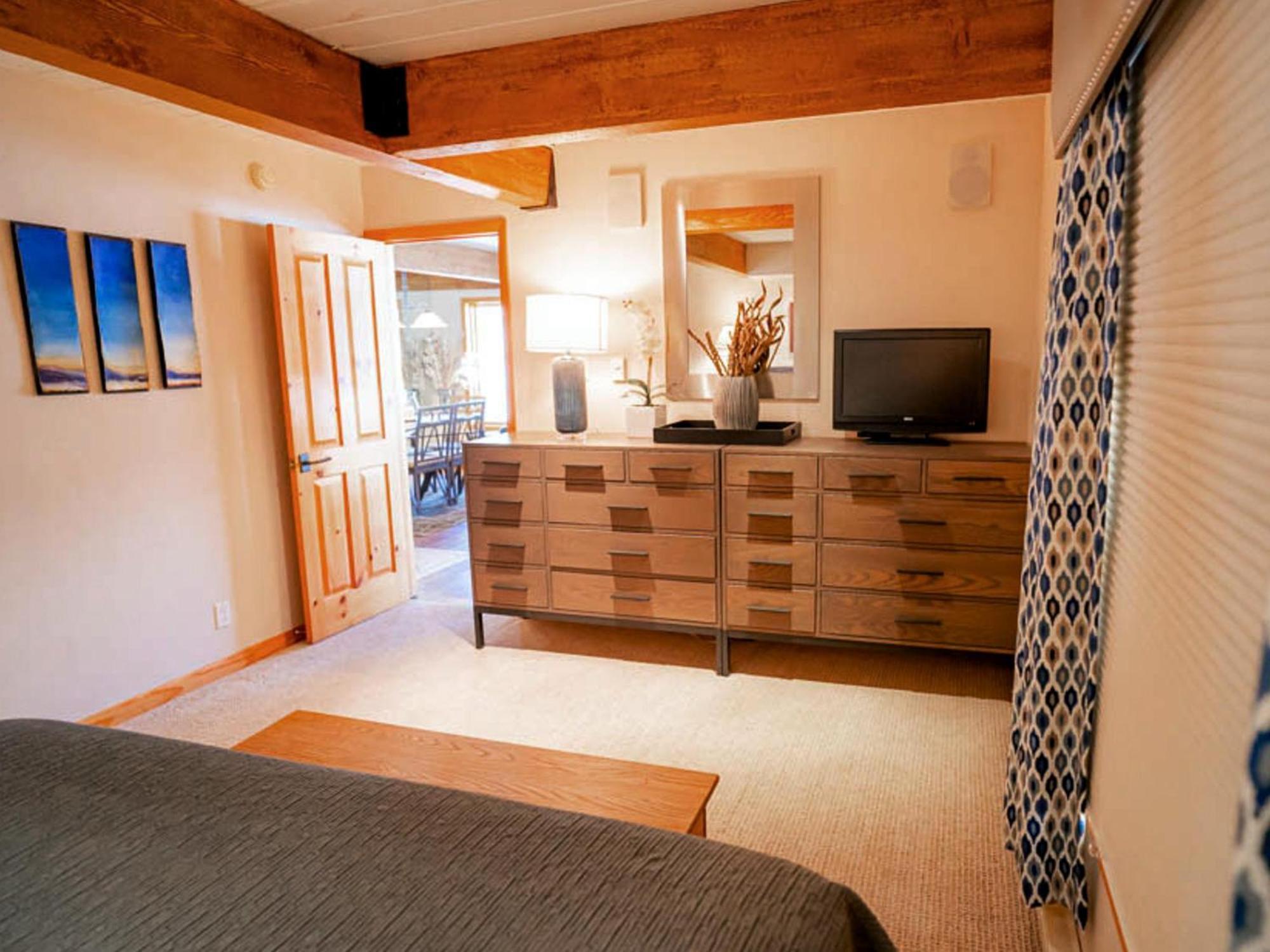 Lift One - One, Two, Three Bedroom Units Adjacent To Downtown * Aspen