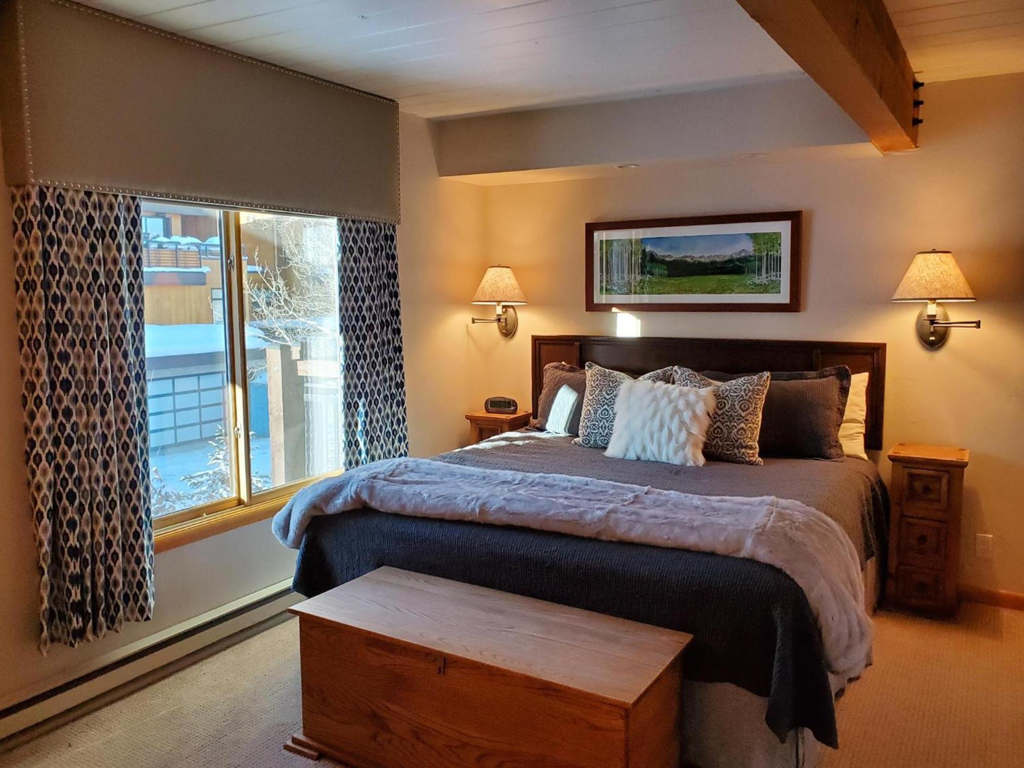Apartamento Lift One - One, Two, Three Bedroom Units Adjacent To Downtown