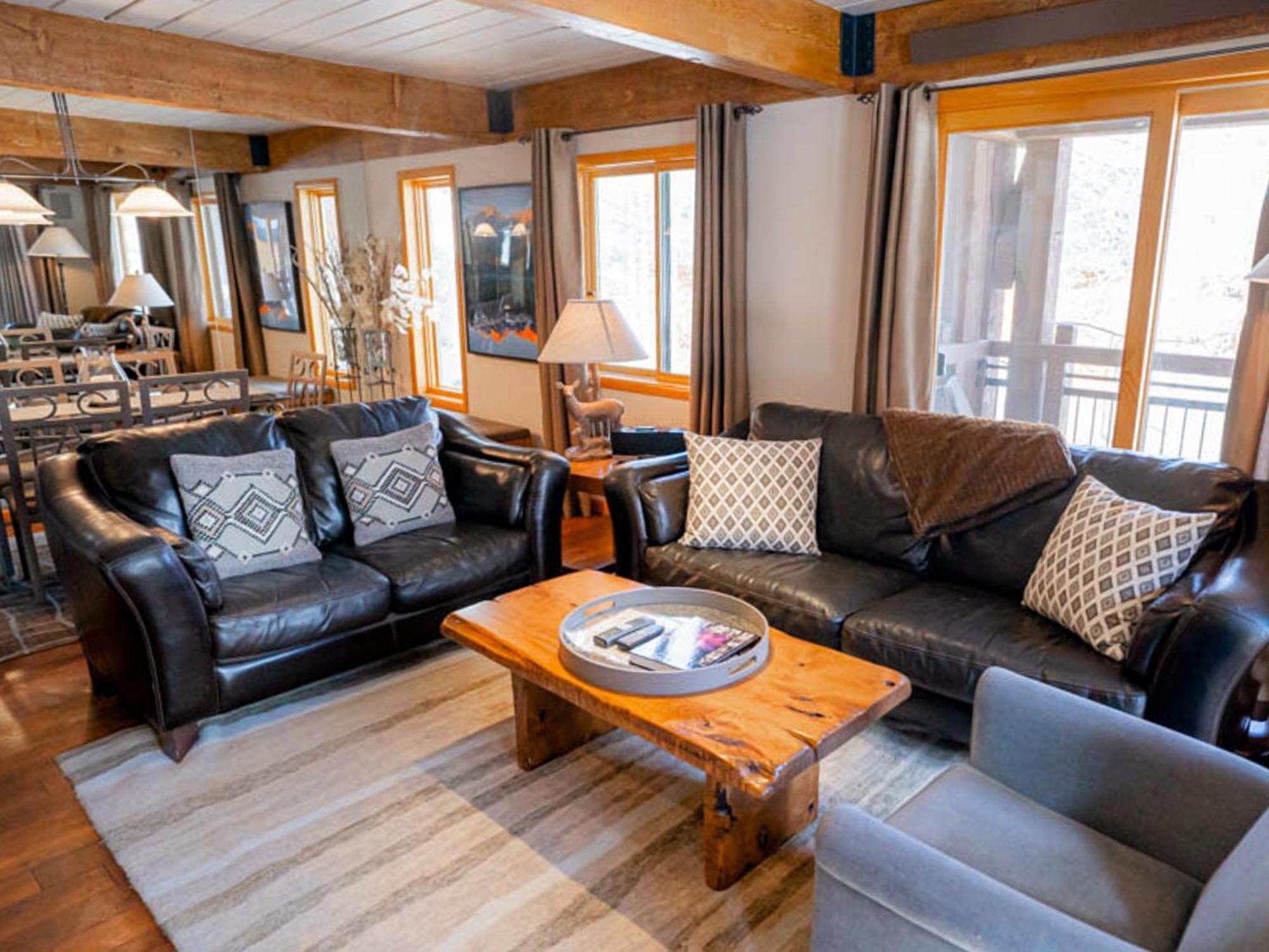 Lift One - One, Two, Three Bedroom Units Adjacent To Downtown Apartamento Aspen