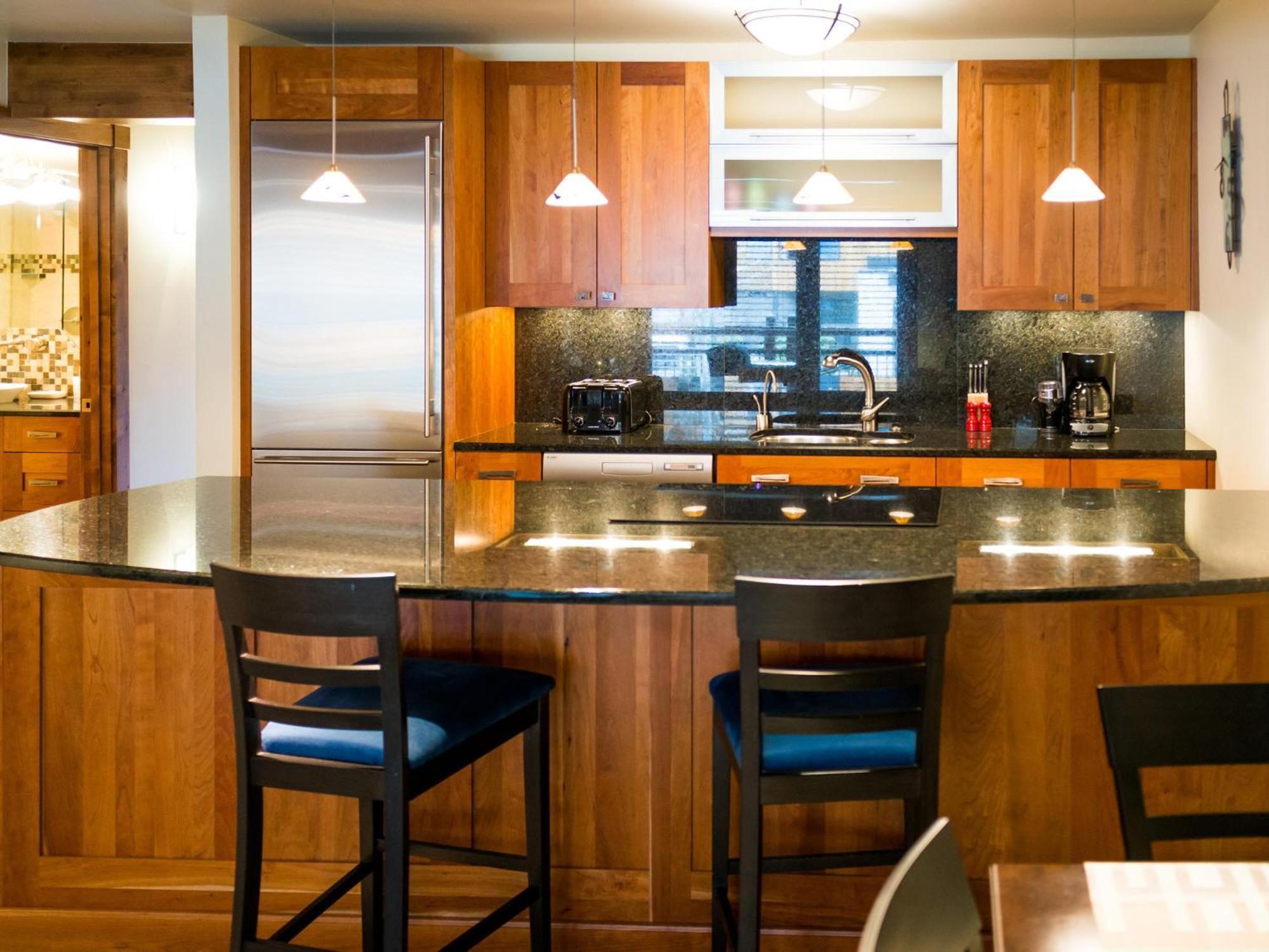 Lift One - One, Two, Three Bedroom Units Adjacent To Downtown Apartamento Aspen