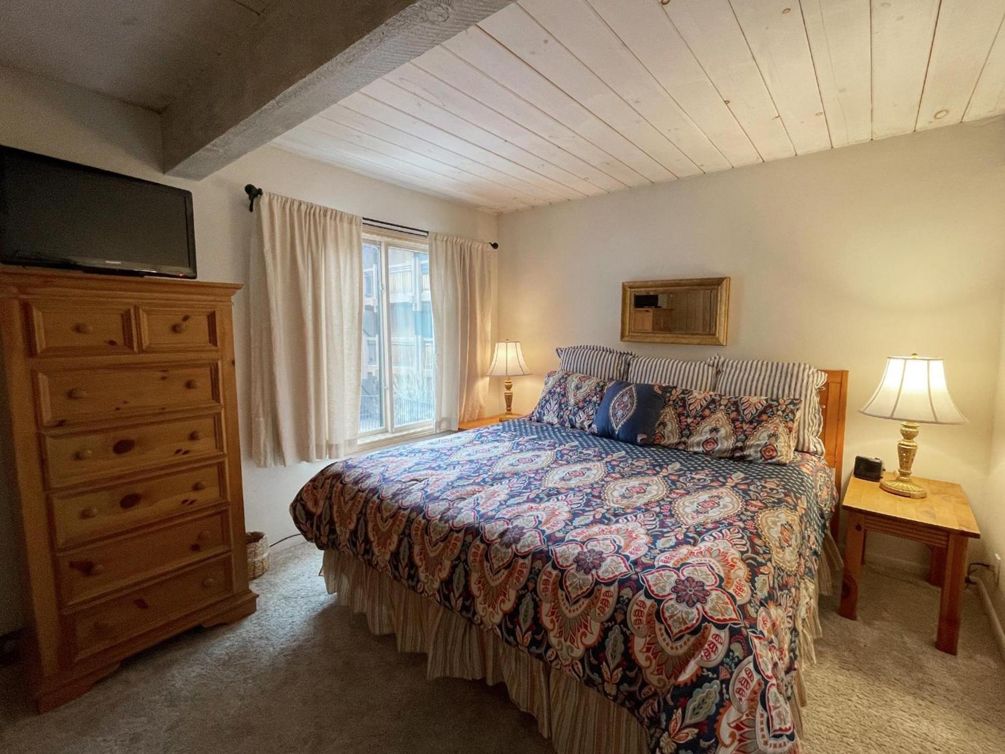 Lift One - One, Two, Three Bedroom Units Adjacent To Downtown Apartamento