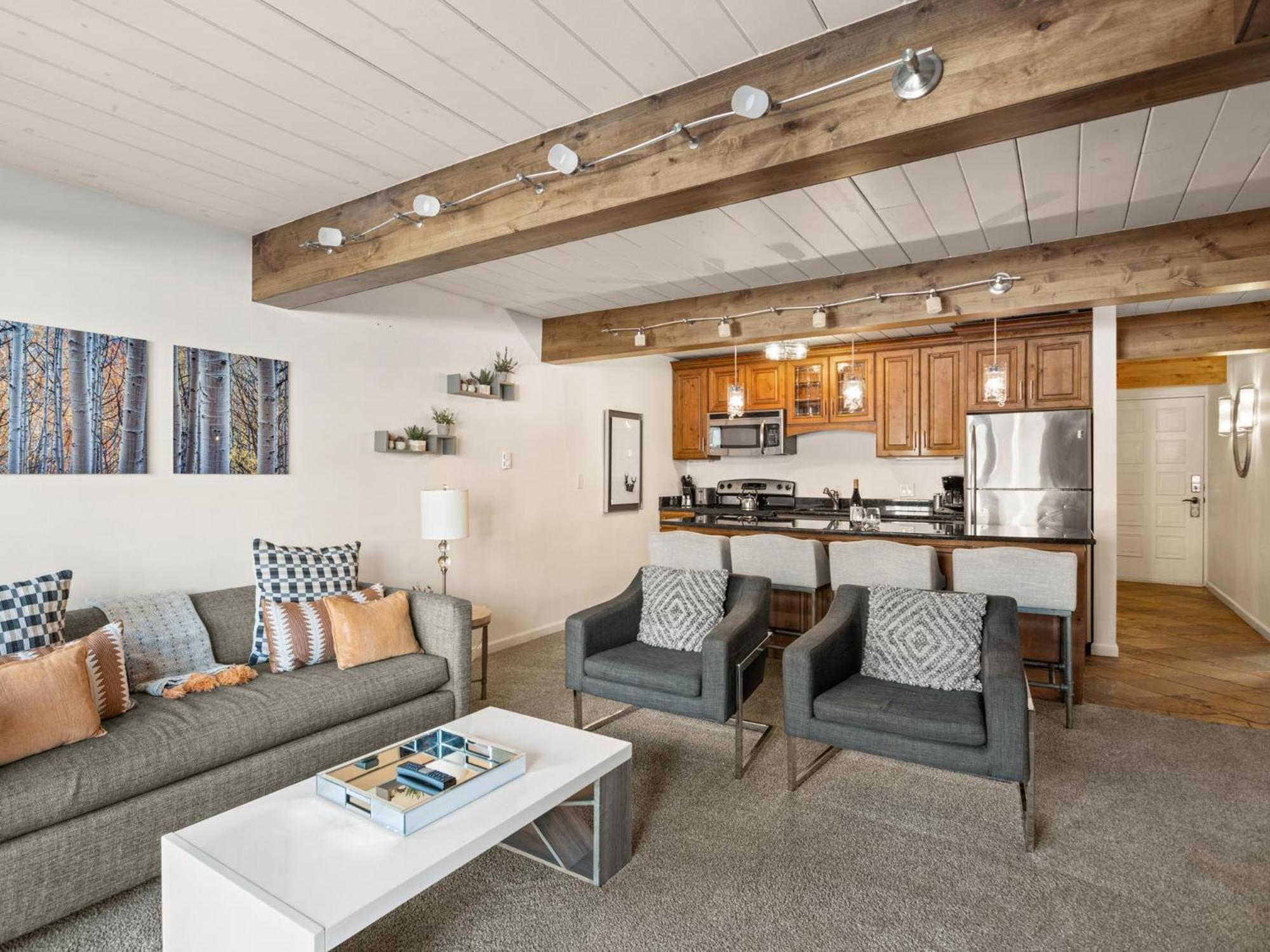 Apartamento Lift One - One, Two, Three Bedroom Units Adjacent To Downtown *