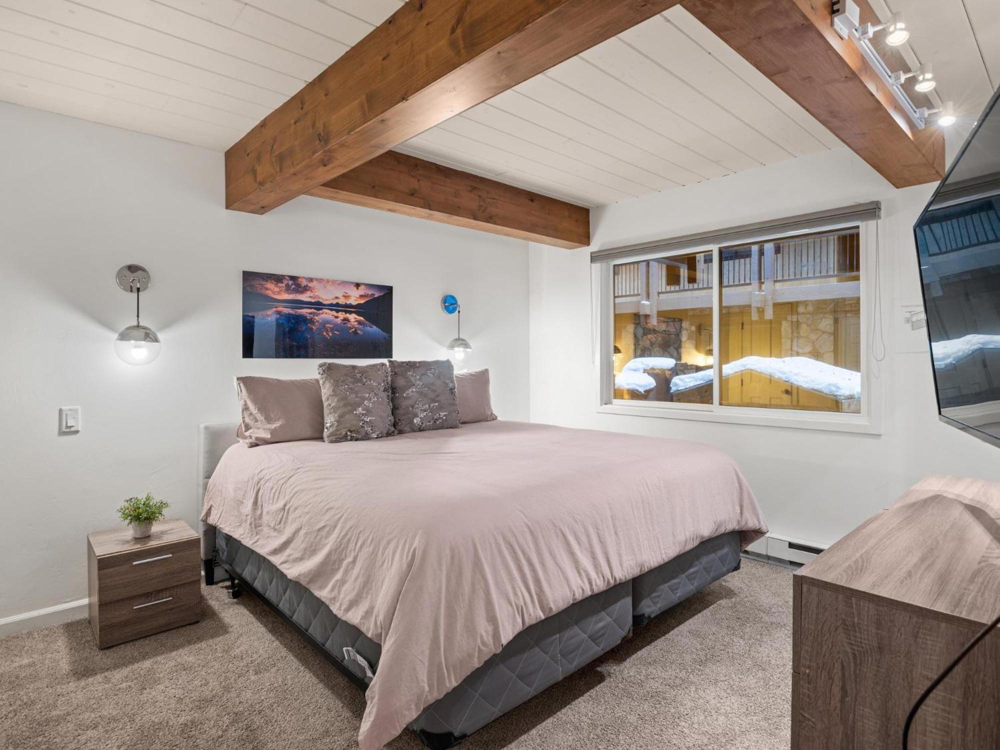 Apartamento Lift One - One, Two, Three Bedroom Units Adjacent To Downtown