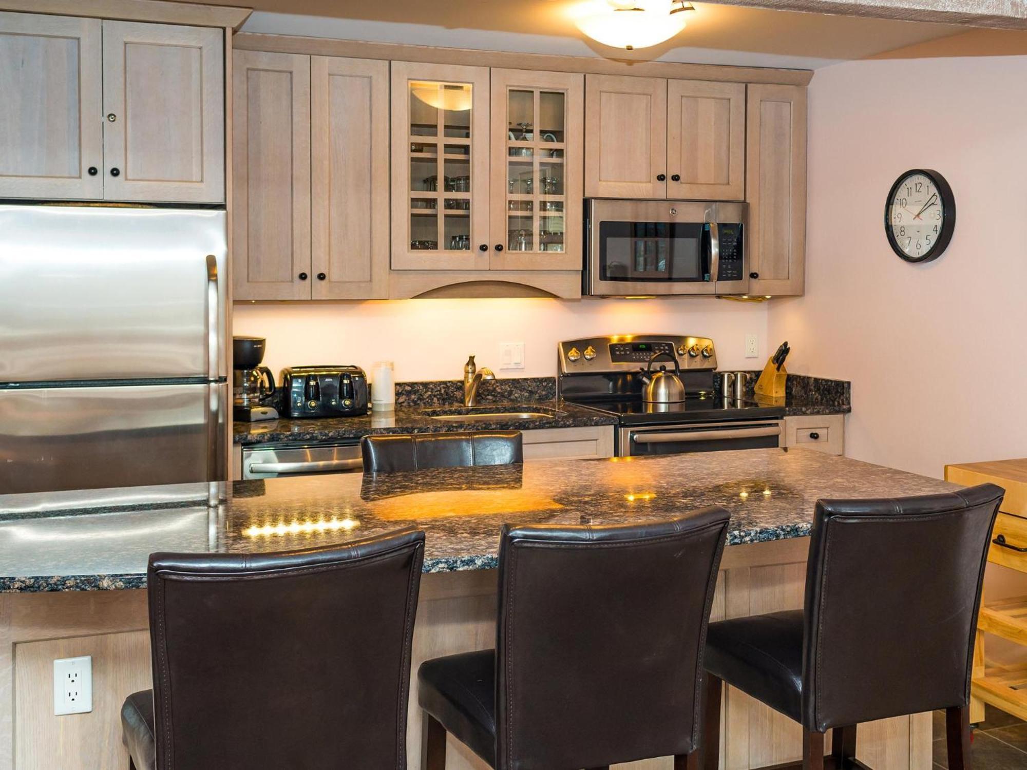 Lift One - One, Two, Three Bedroom Units Adjacent To Downtown Aspen