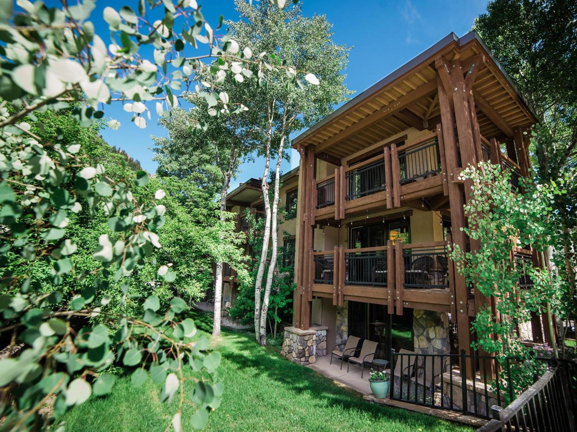 Lift One - One, Two, Three Bedroom Units Adjacent To Downtown Apartamento Aspen