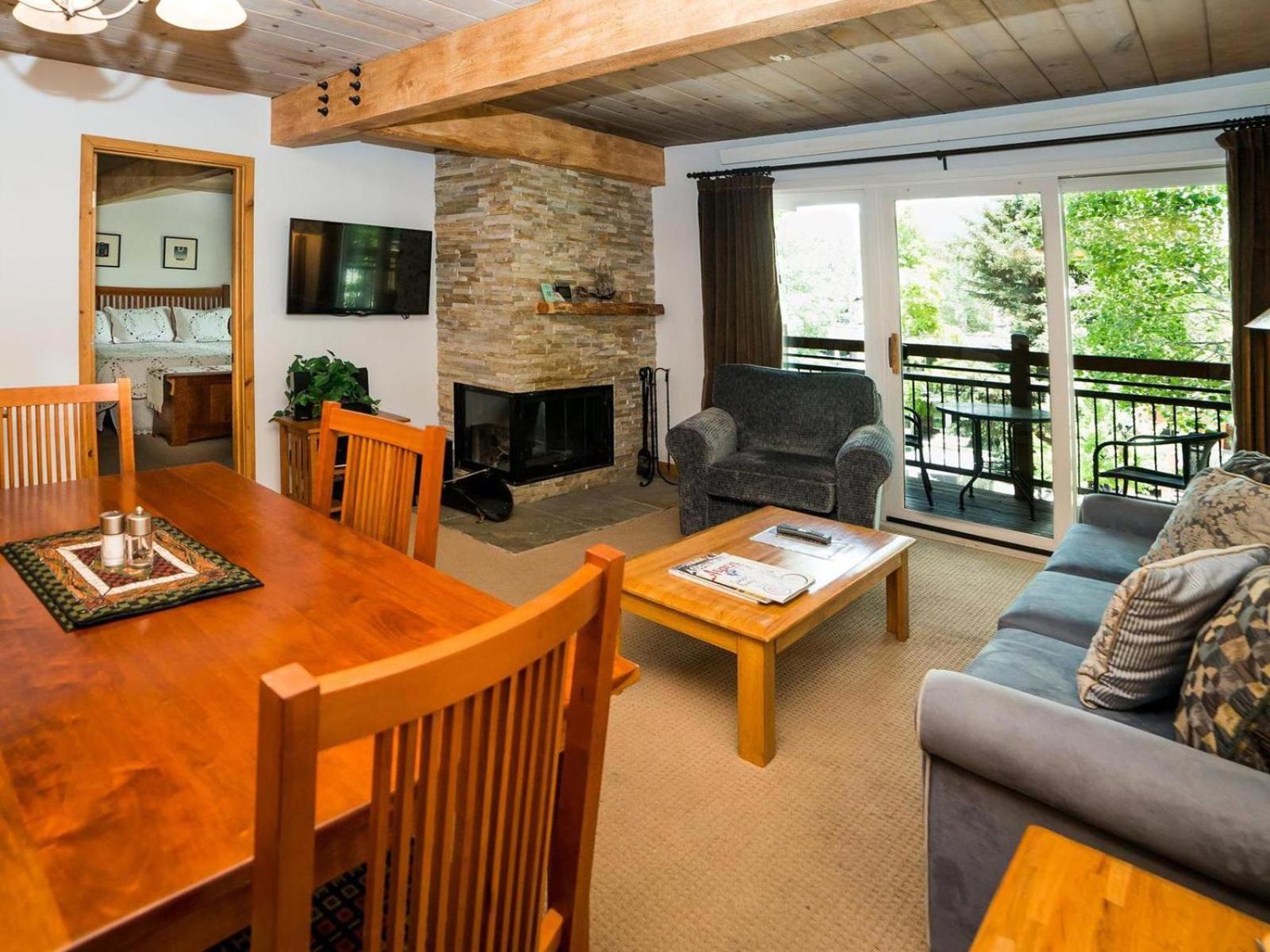 Appartement Lift One - One, Two, Three Bedroom Units Adjacent To Downtown *