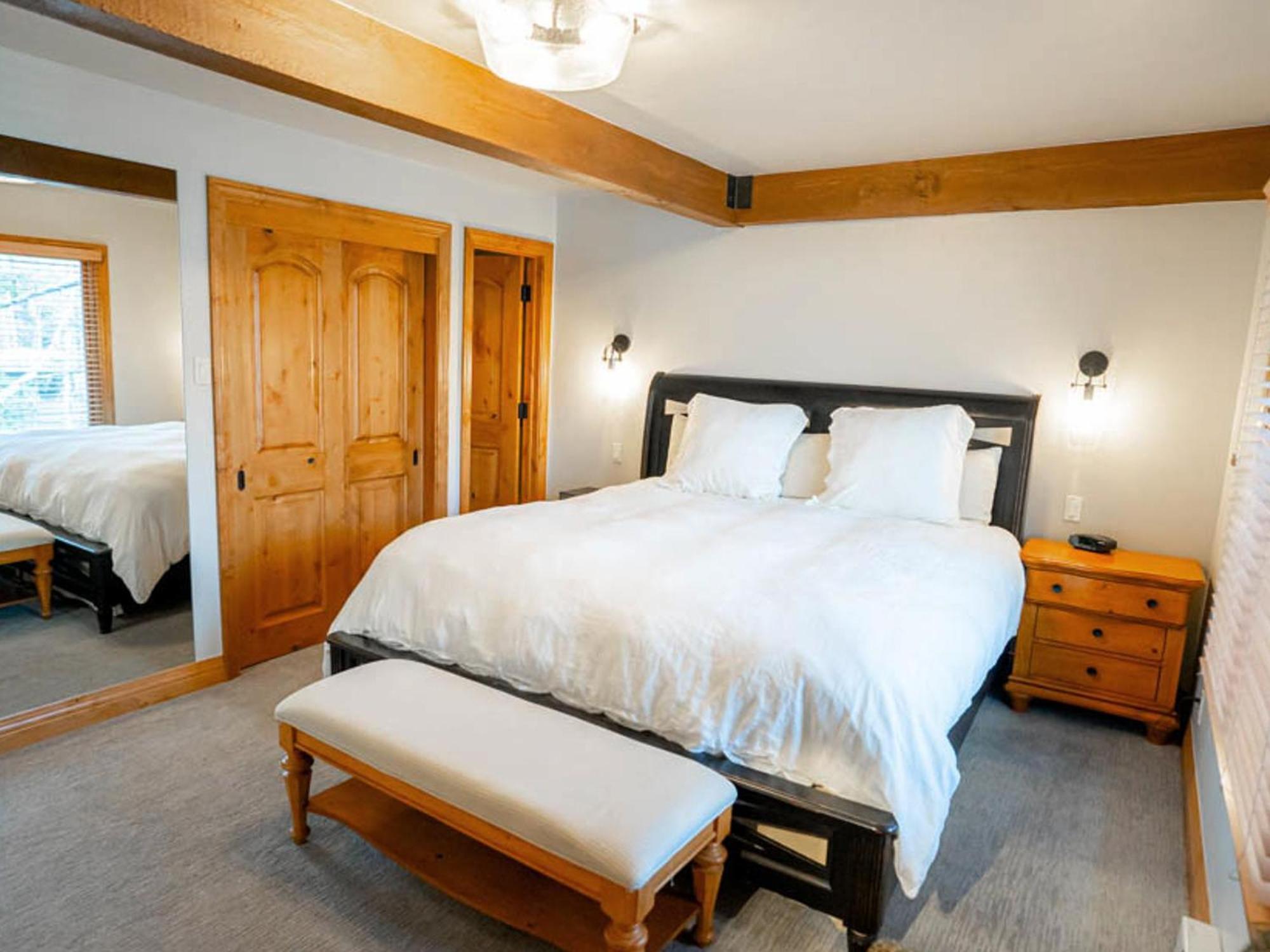 Lift One - One, Two Three Bedroom Units Adjacent To Downtown Apartamento *