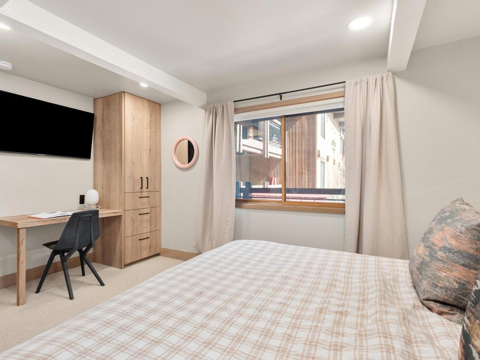 Apartamento Lift One - One, Two Three Bedroom Units Adjacent To Downtown *